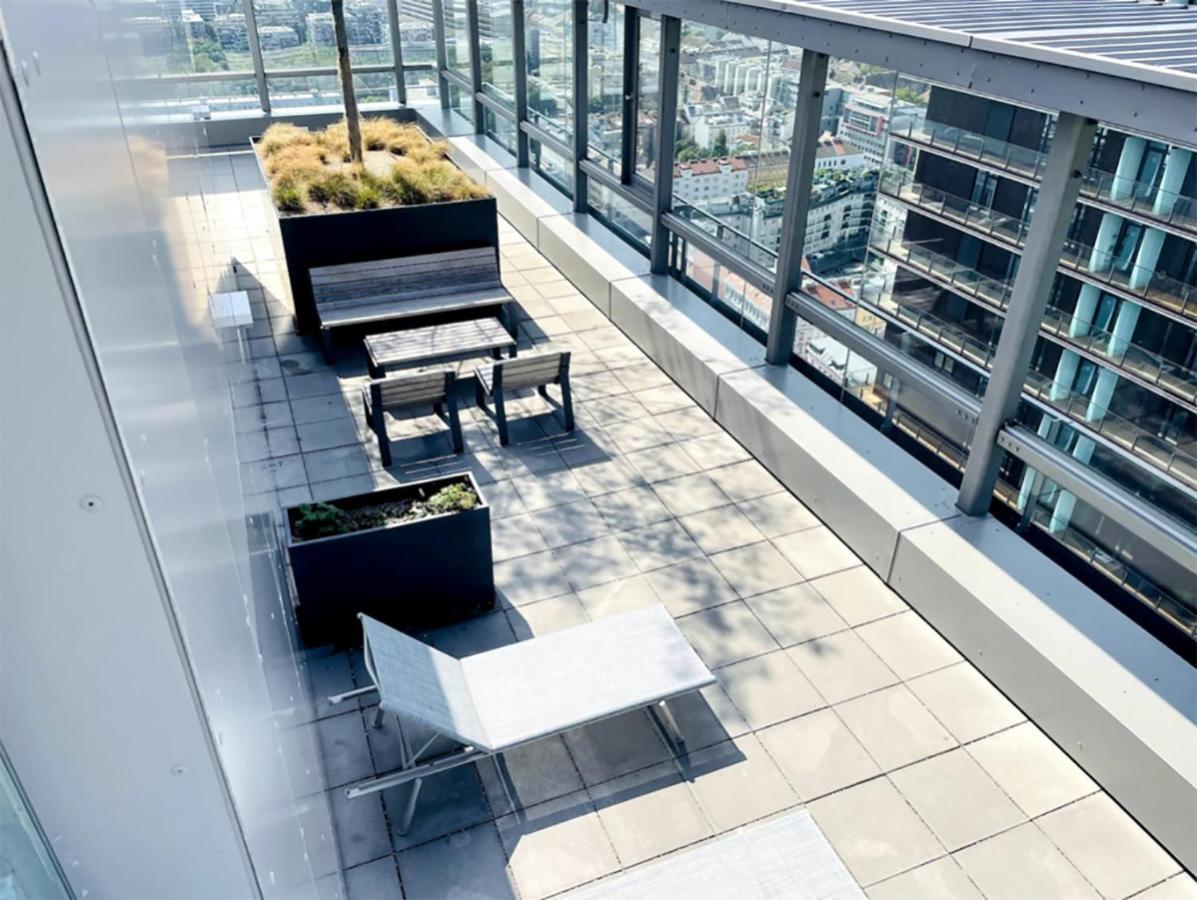 Apartament Sunrise Above Sky With Rooftop Pool *