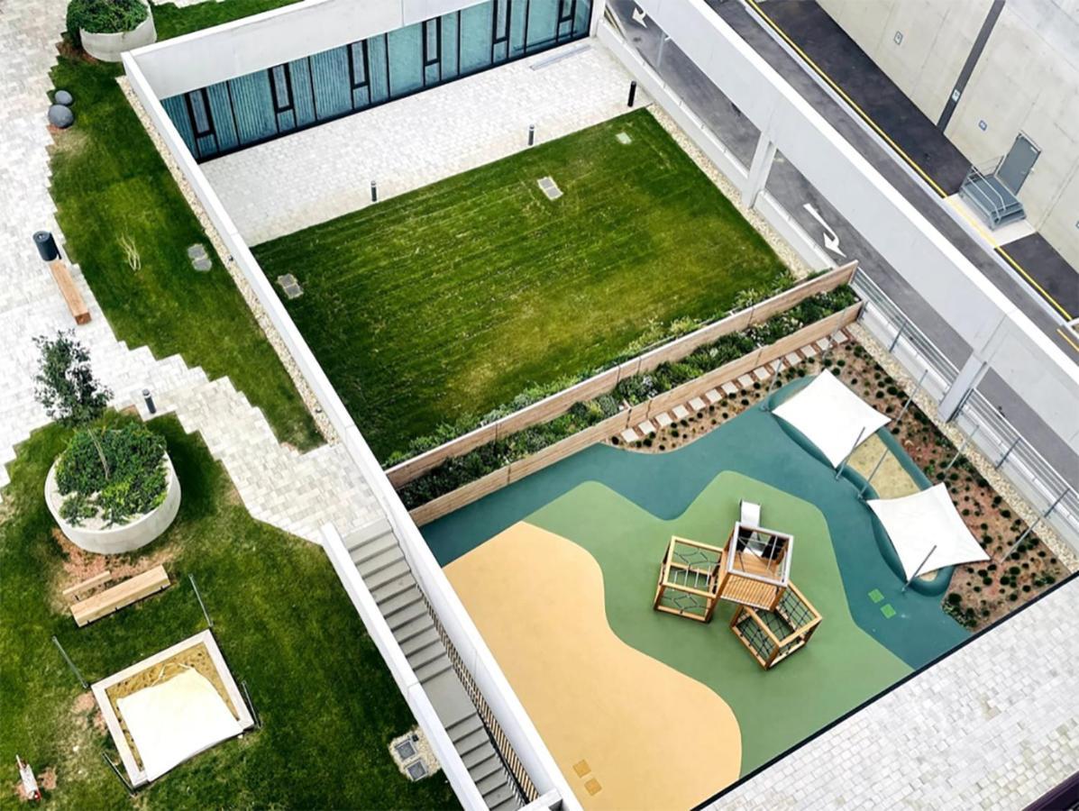 Apartament Sunrise Above Sky With Rooftop Pool